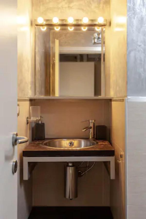 Apartmán Isola Skylight Loft- Via Della Boscaiola Milán Exteriér fotografie