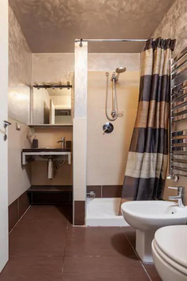 Apartmán Isola Skylight Loft- Via Della Boscaiola Milán Exteriér fotografie